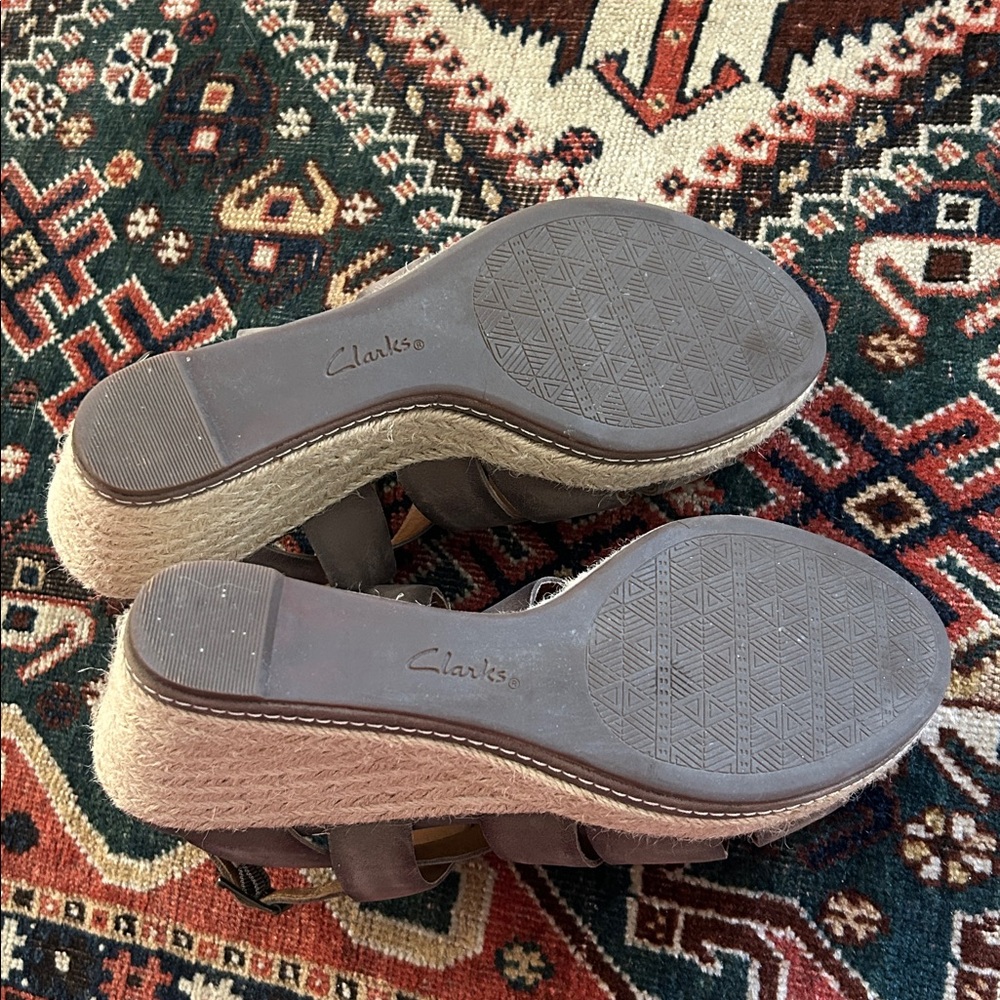 (9) Women’s Clarks Indigo Amelia Dark Brown Leather & Raffia Wedges - Picture 6 of 8